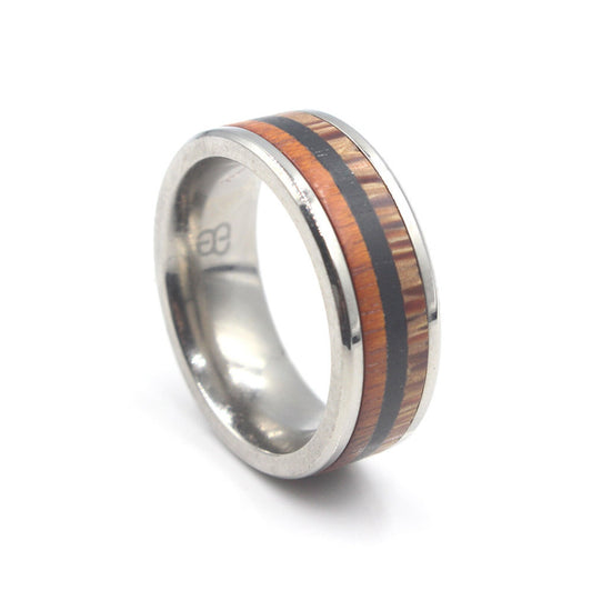 Ring aus Kokosnussholz, Arangholz und Mahagoni