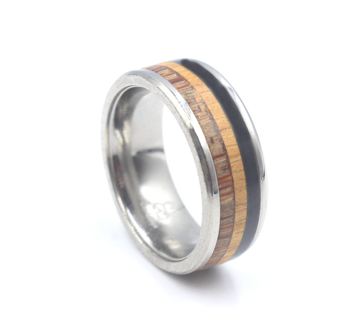 Ring aus schwarzem Büffelhorn, Kokosnussholz und Jackfruchtholz