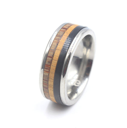 Ring aus schwarzem Büffelhorn, Kokosnussholz und Jackfruchtholz