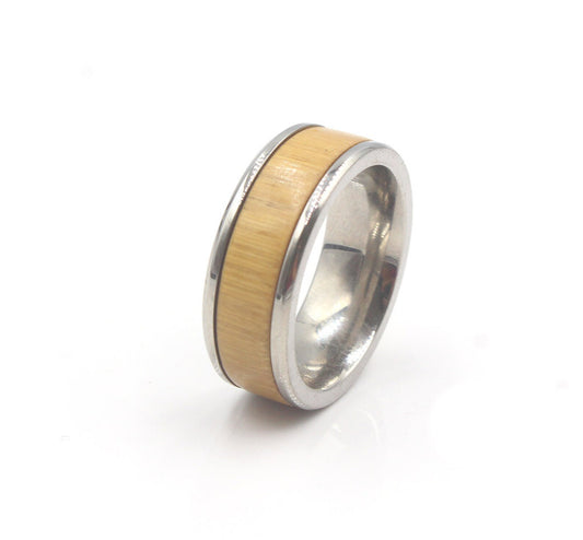 Ring aus Sumatra-Kiefernholz