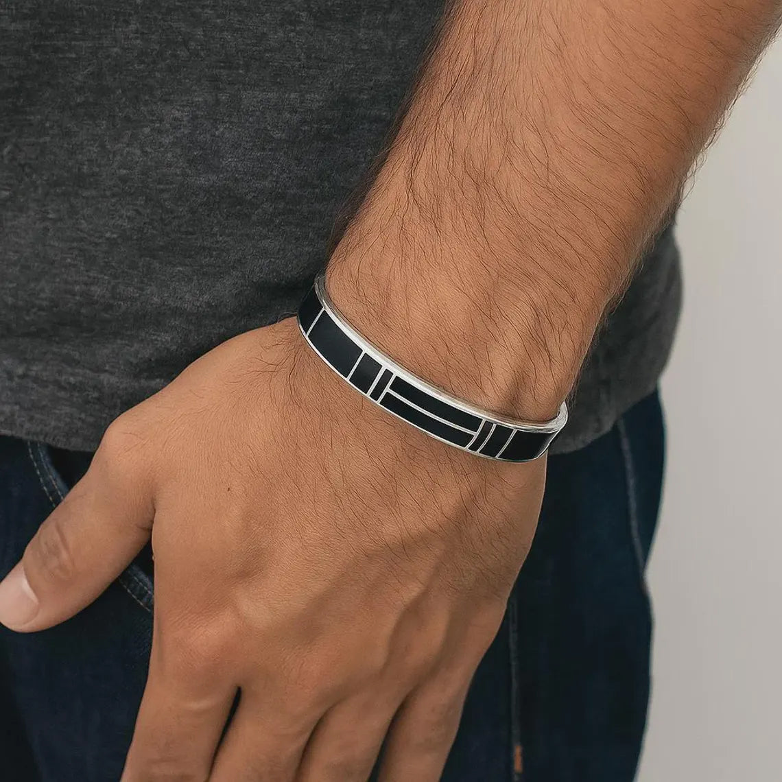Schwarzes Büffelhorn und Sterlingsilber